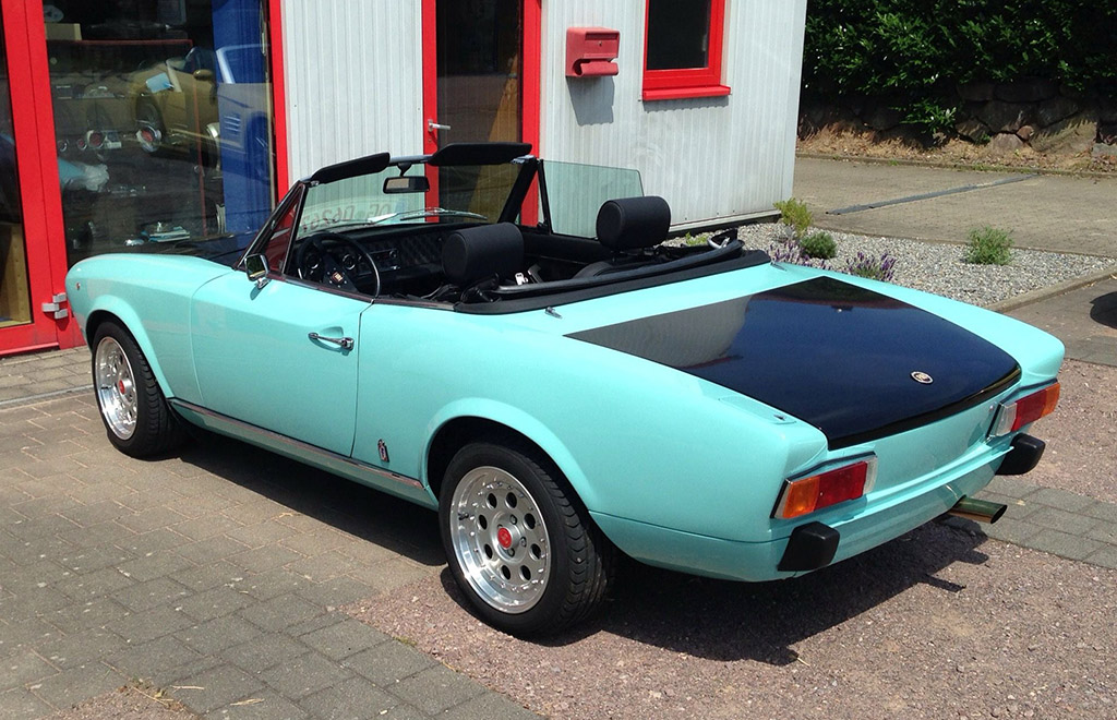 Fiat 124 Spider, Jg. 1974
